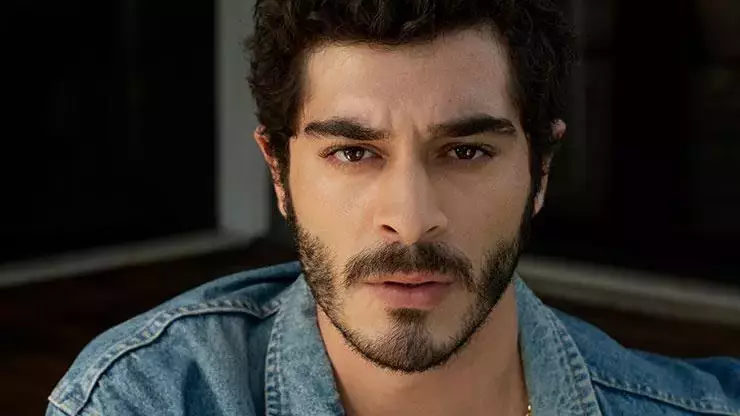 Burak Deniz Kimdir?